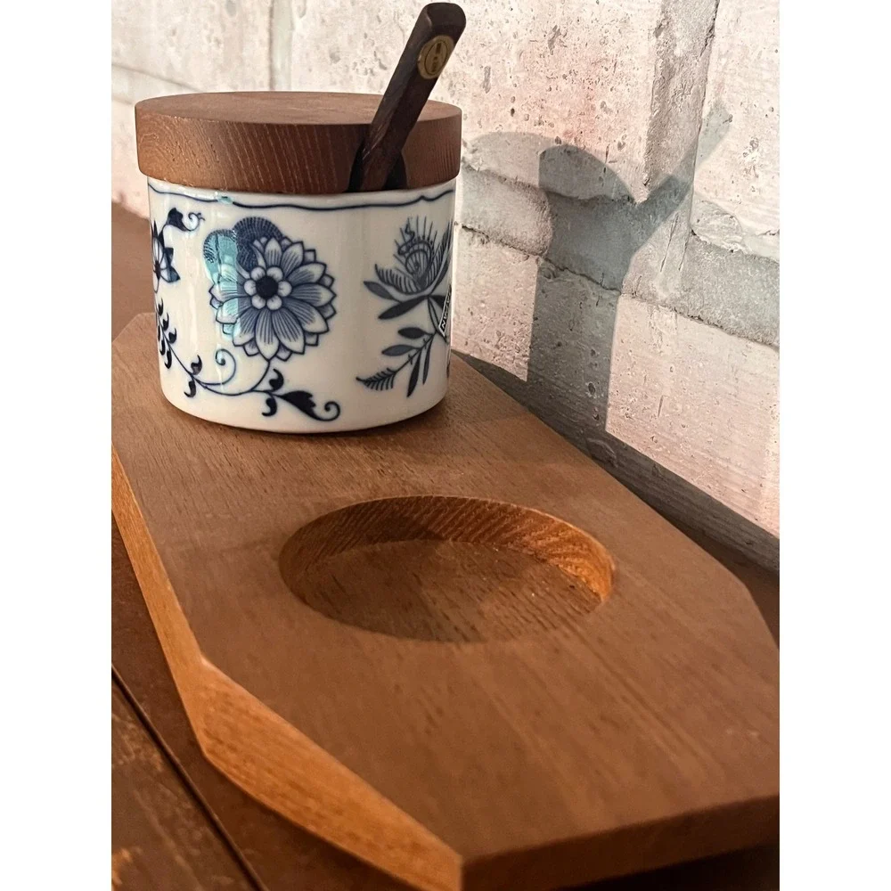 Blue Danube Blue Onion Ceramic Jars blue floral patterns, wooden lid/spoon/tray